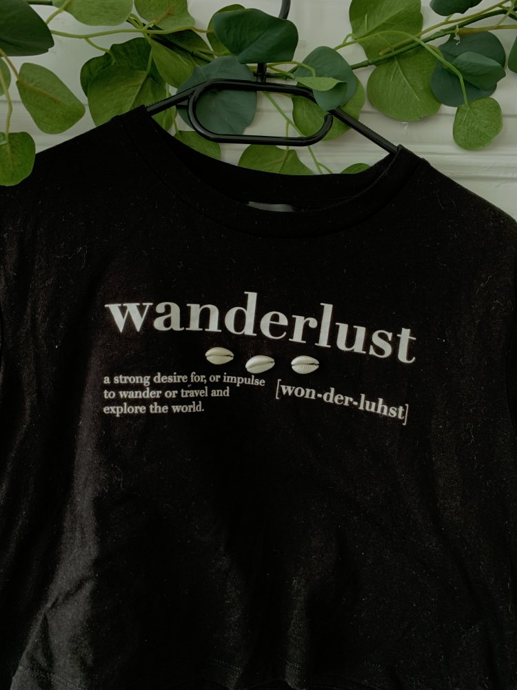 Tally Weijl crop T-Shirt mit Muscheln und Spruch