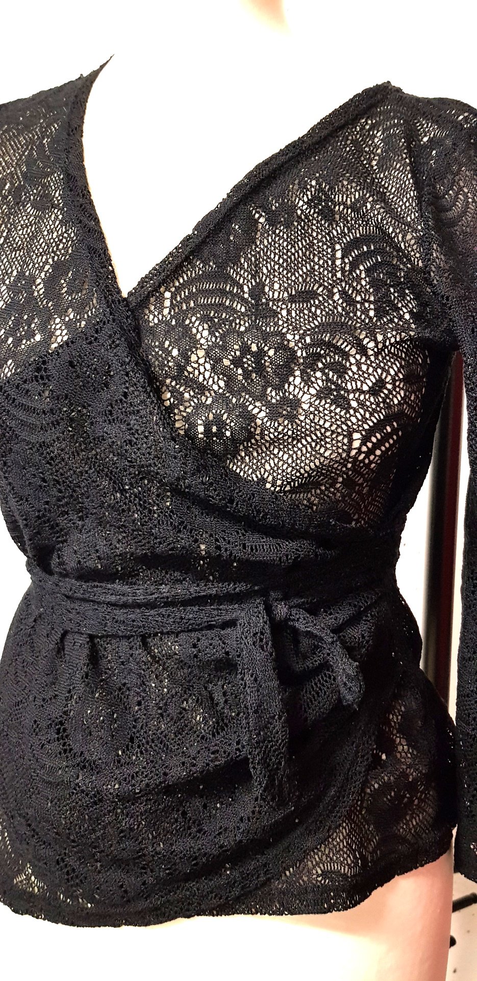 Spitzenbluse in Wickeloptik, Gr. 36 38 