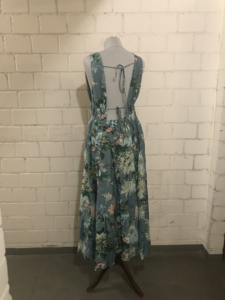 Rückenfreies Maxikleid