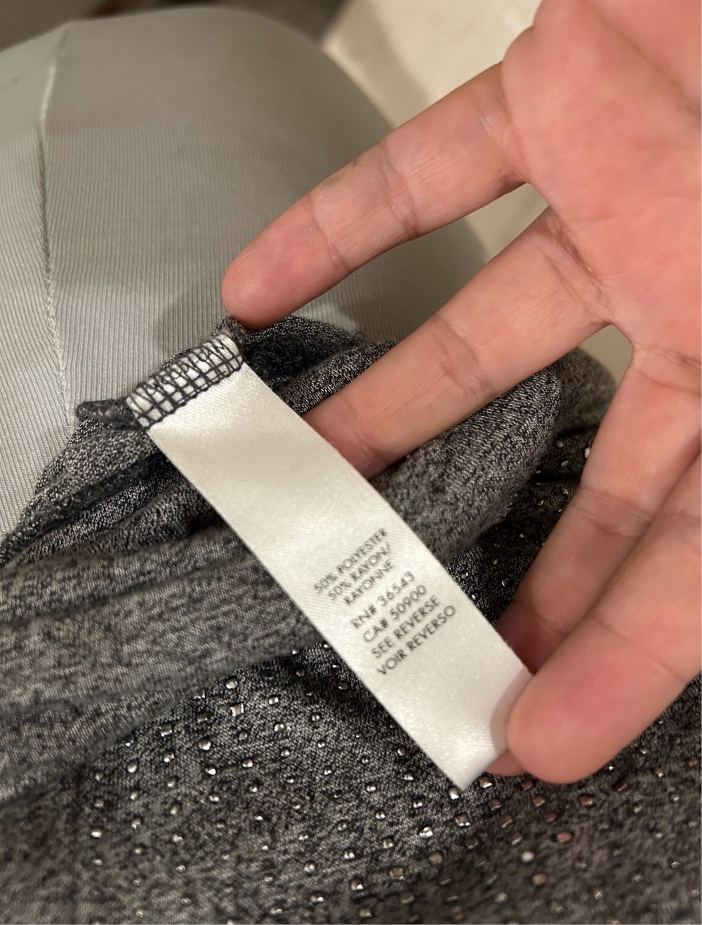 Trägertop mit Silberelementen