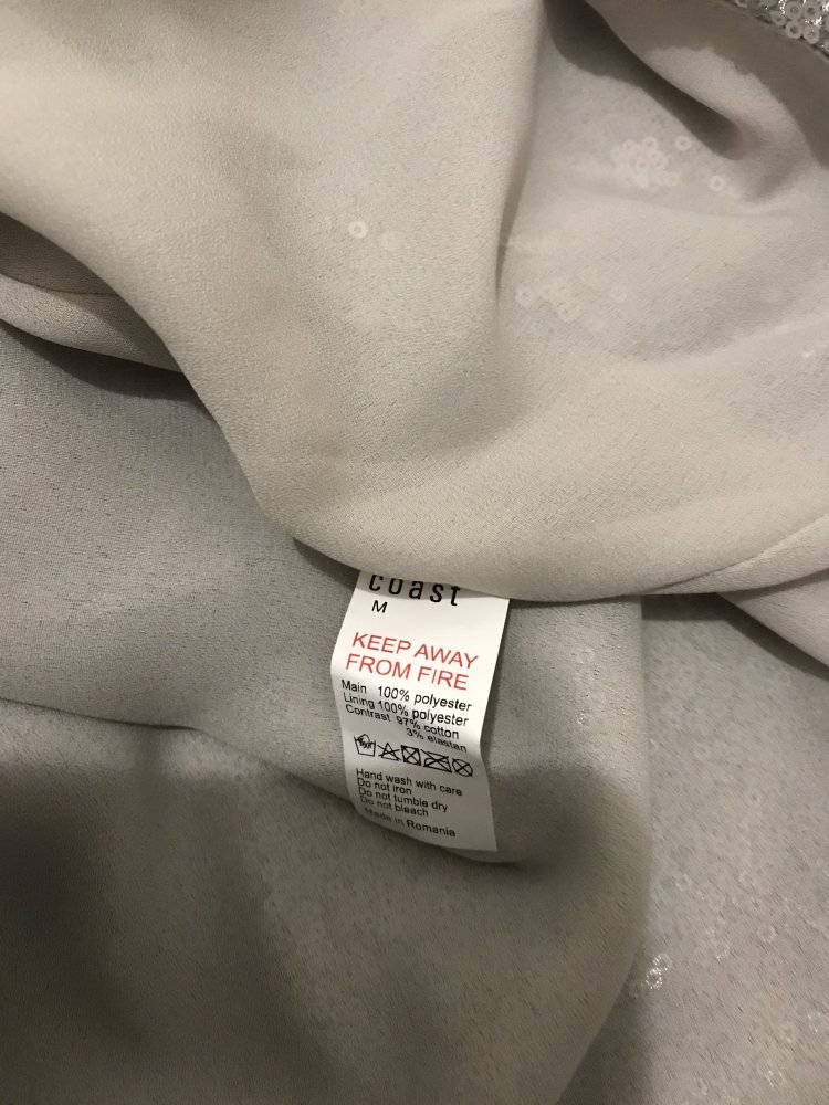 Silbernes Pailiettenkleid