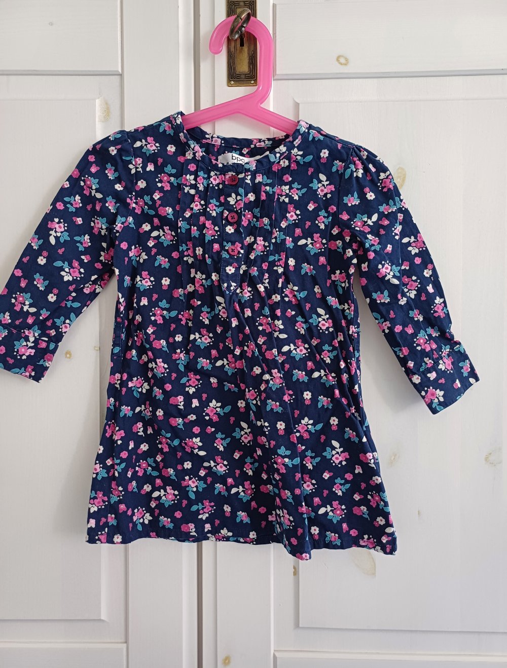 schönes Blusenkleid