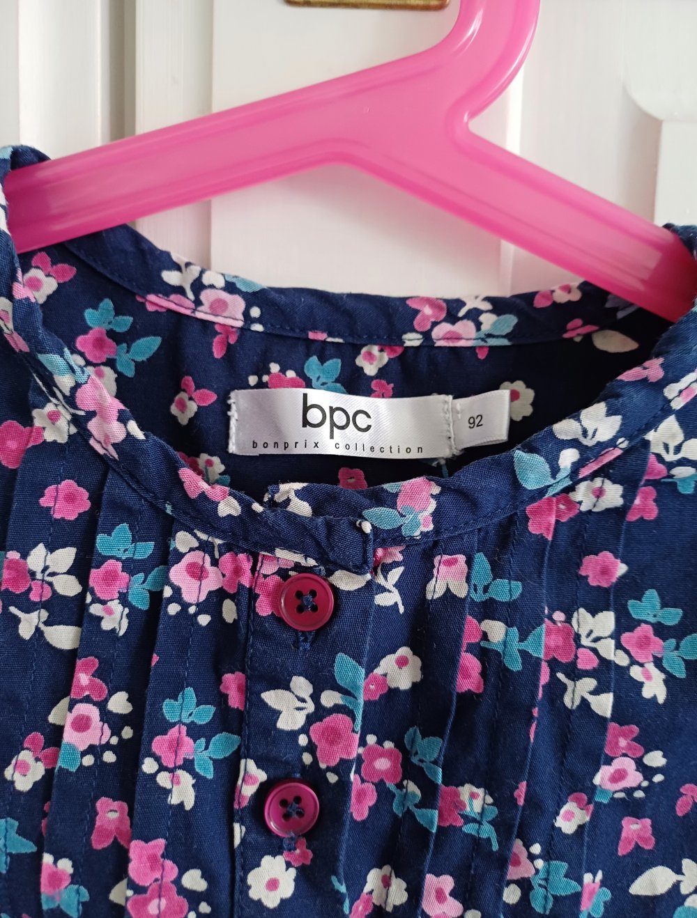 schönes Blusenkleid