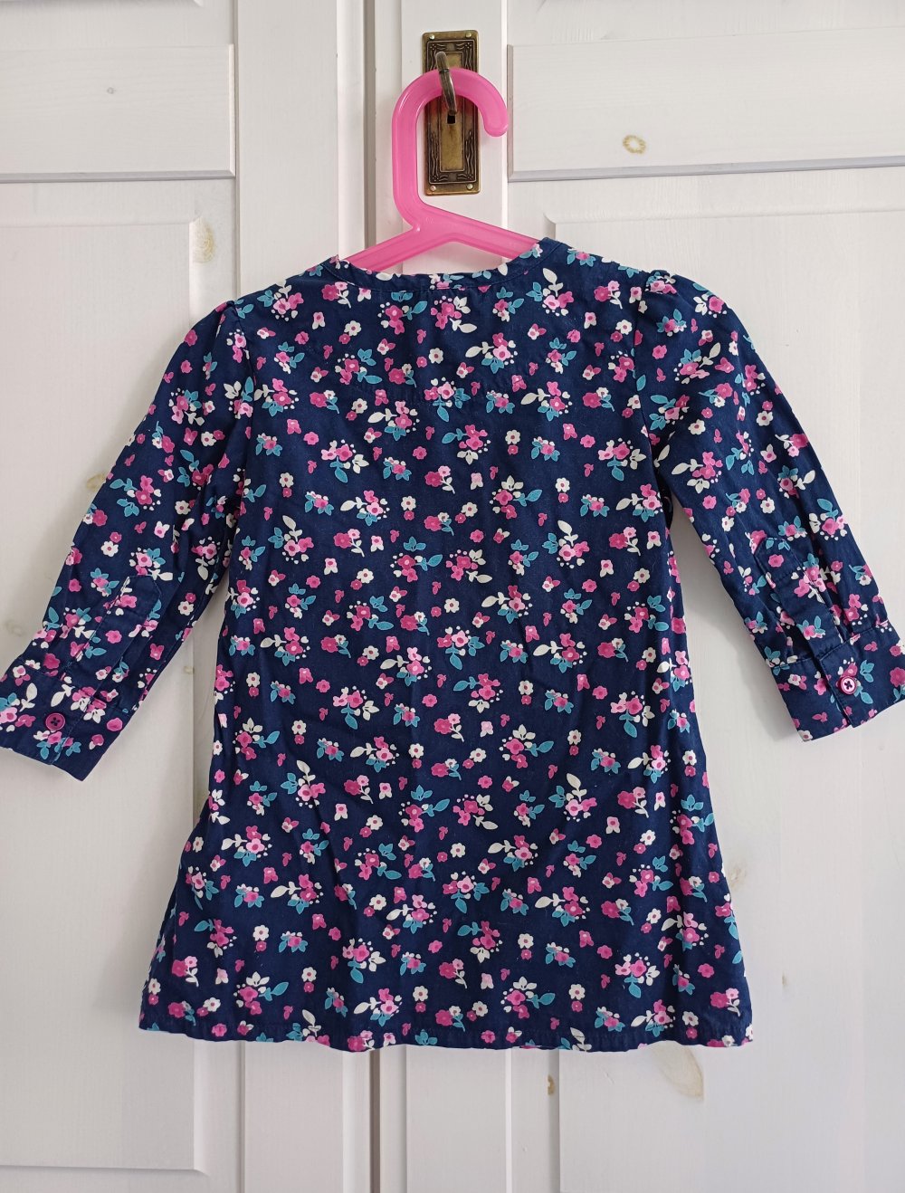 schönes Blusenkleid