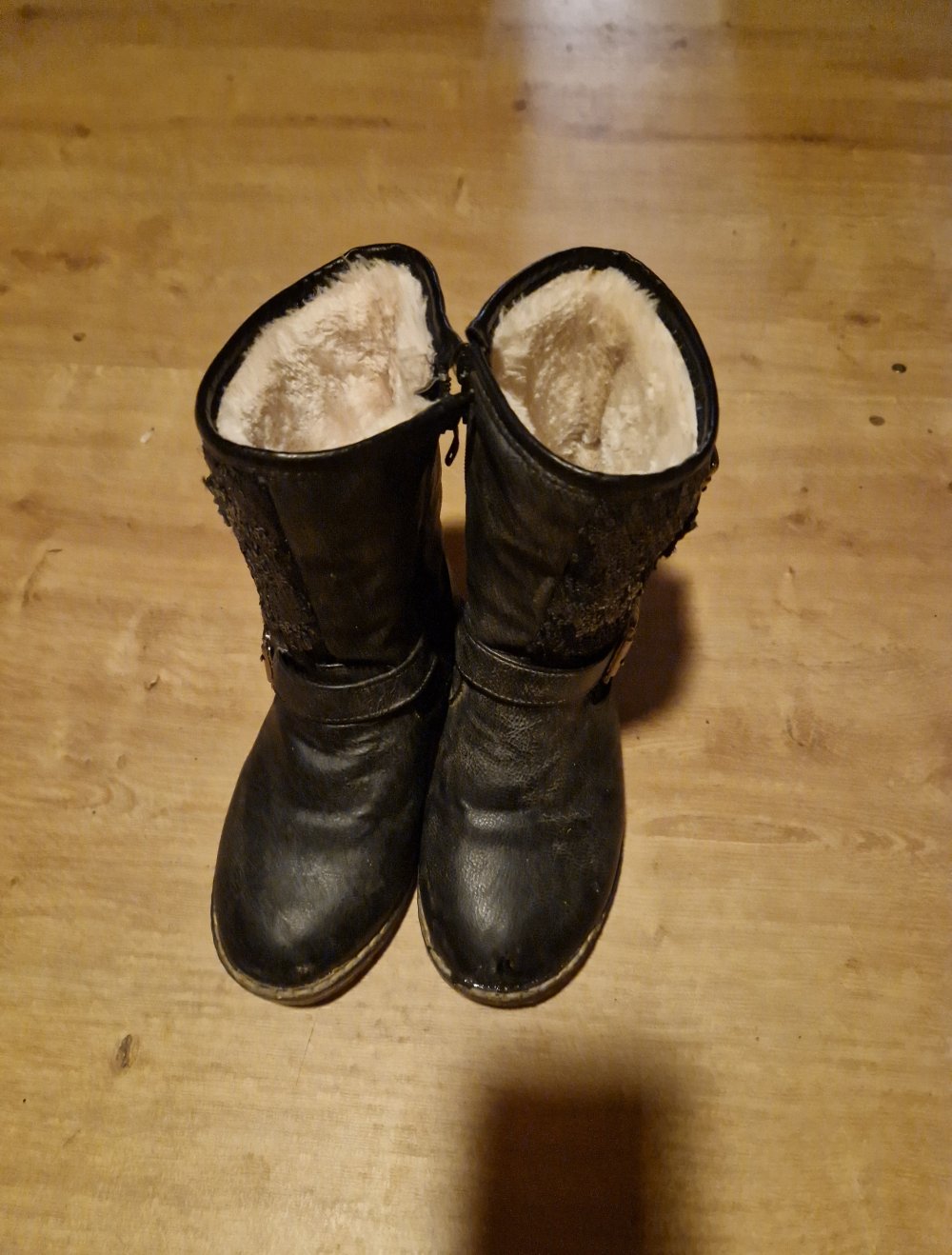 Stiefel schwarz 33 Pailletten Kunstleder