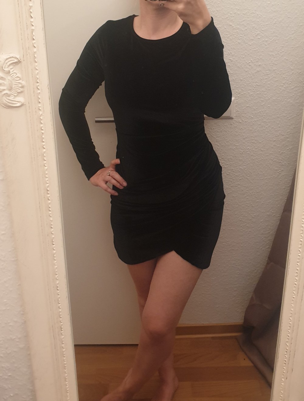 Gina Tricot S schwarz Samt 36 sexy kleines schwarzes lange Ärmel