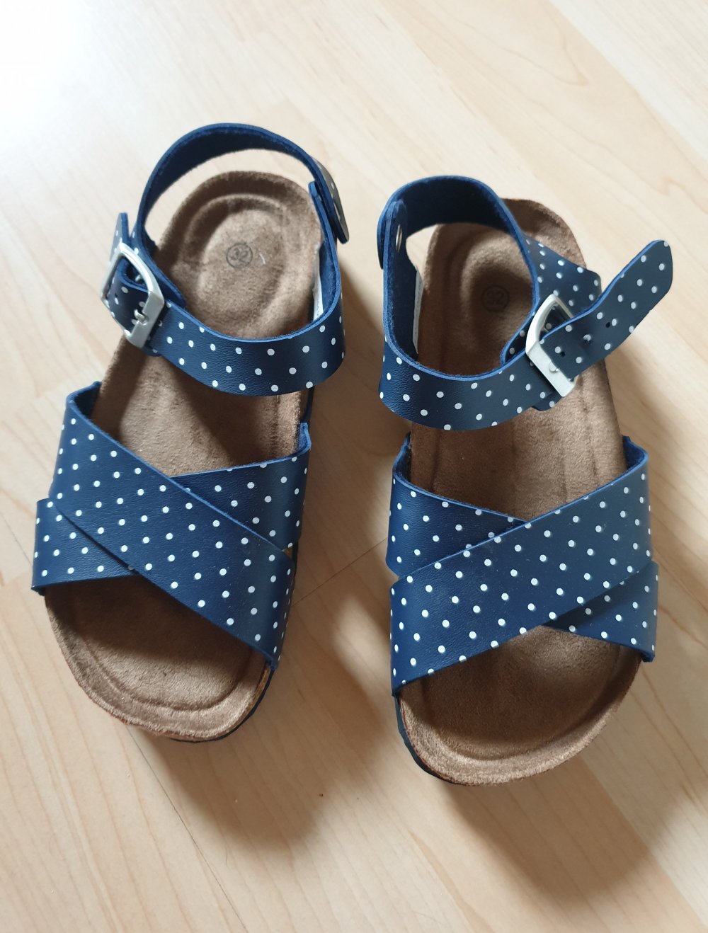 Sandalen blau Punkte weiß 32