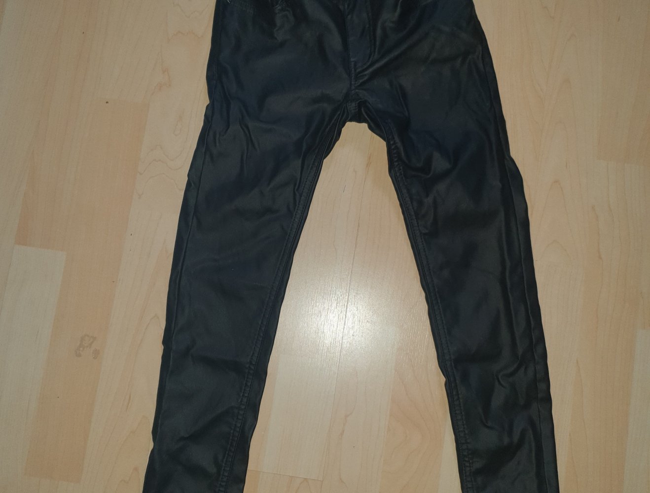 Kunstleder Hose schwarz 134