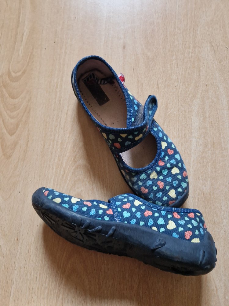 Hausschuhe blau 32 Punkte 