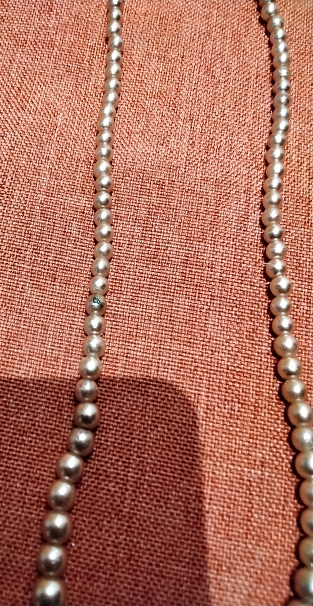 Perlenkette, Halskette mit Verlauf, aprikotfarben, Modeschmuck 