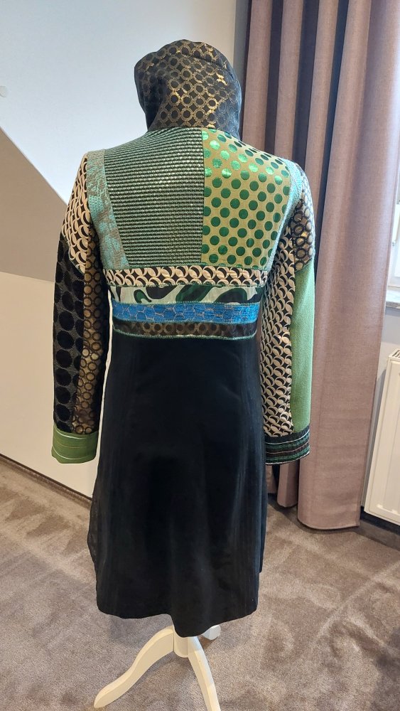 Desigual Original Mantel