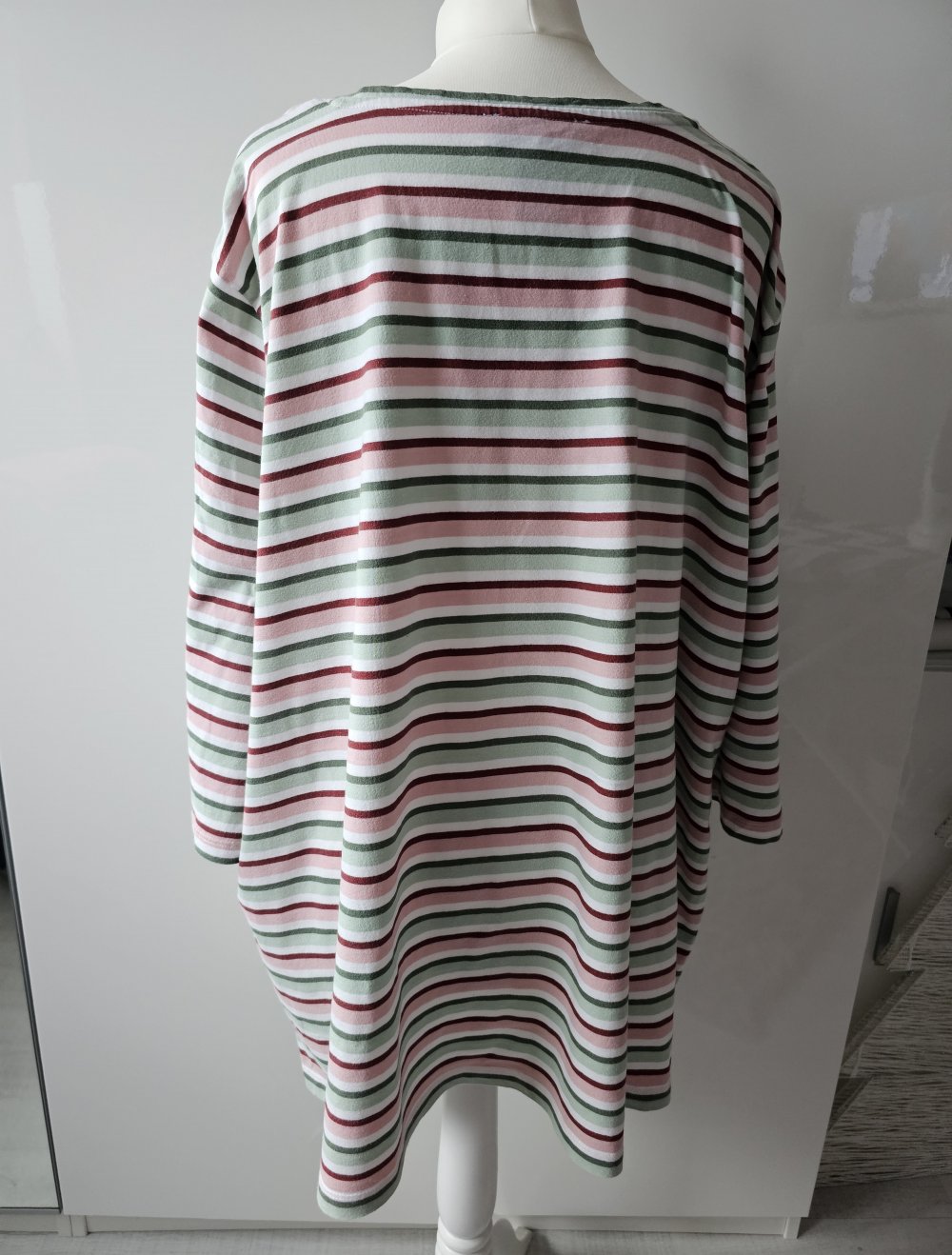 Gestreiftes Shirt Gr. 56