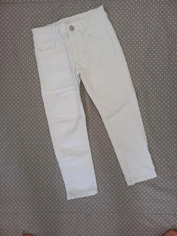 TOP! Blukids Jeans Gr. 104, Glitzer, weiß, Italienmode, Mädchen Hose, Sommer