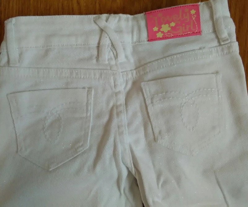 TOP! Blukids Jeans Gr. 104, Glitzer, weiß, Italienmode, Mädchen Hose, Sommer