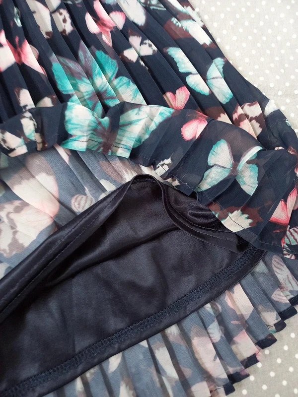 H&M Kleid Gr 122, Mädchen, Sommer, Frühling, Hängerchen, Falten, festlich