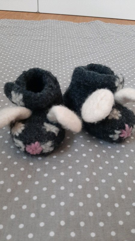 Baby Filzschuhe Gr. 62/68, Mädchen, Mäuschen, Handmade, Waldorf, Herbst, Winter, grau, gefilzt