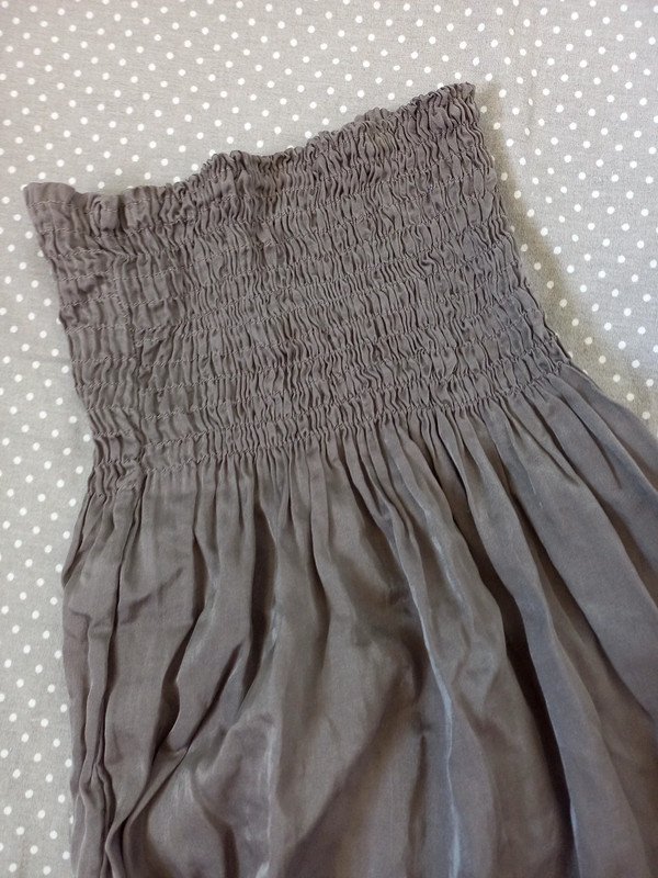 Blogger Bandeau Tube Top Gr. 34/ 36, XS/S aus Seide Italienmode, Damen, Mädchen, taupe Shirt