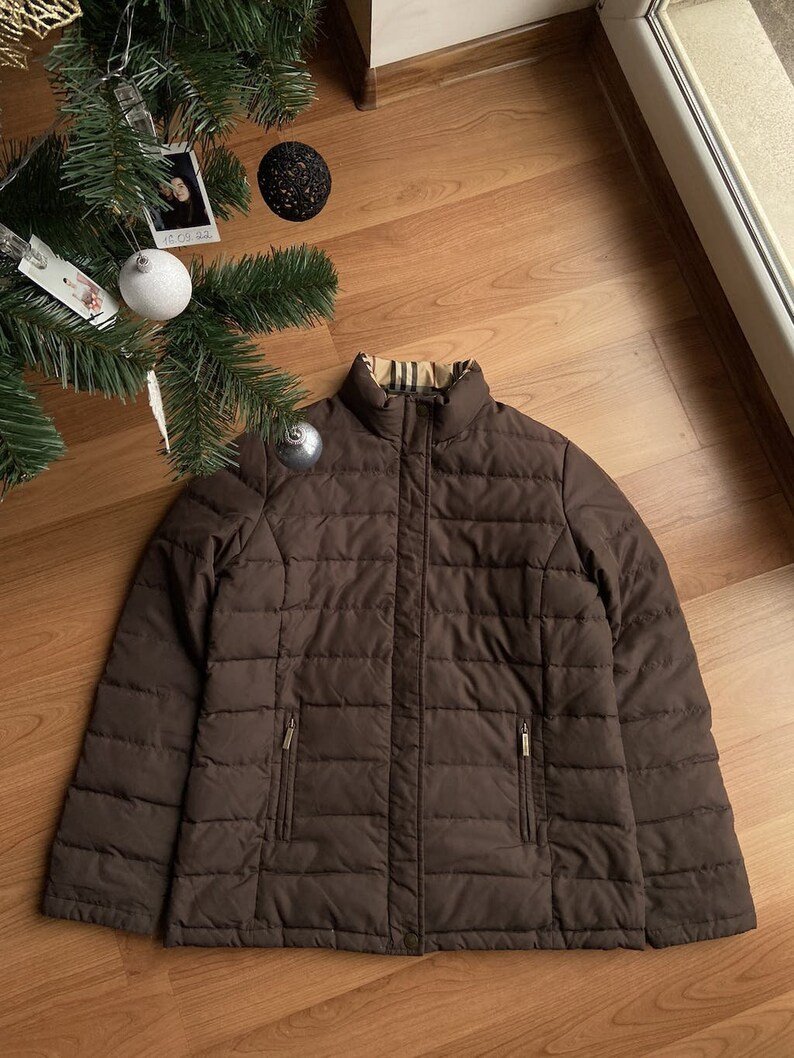 Burberry woman brown Jacket.
