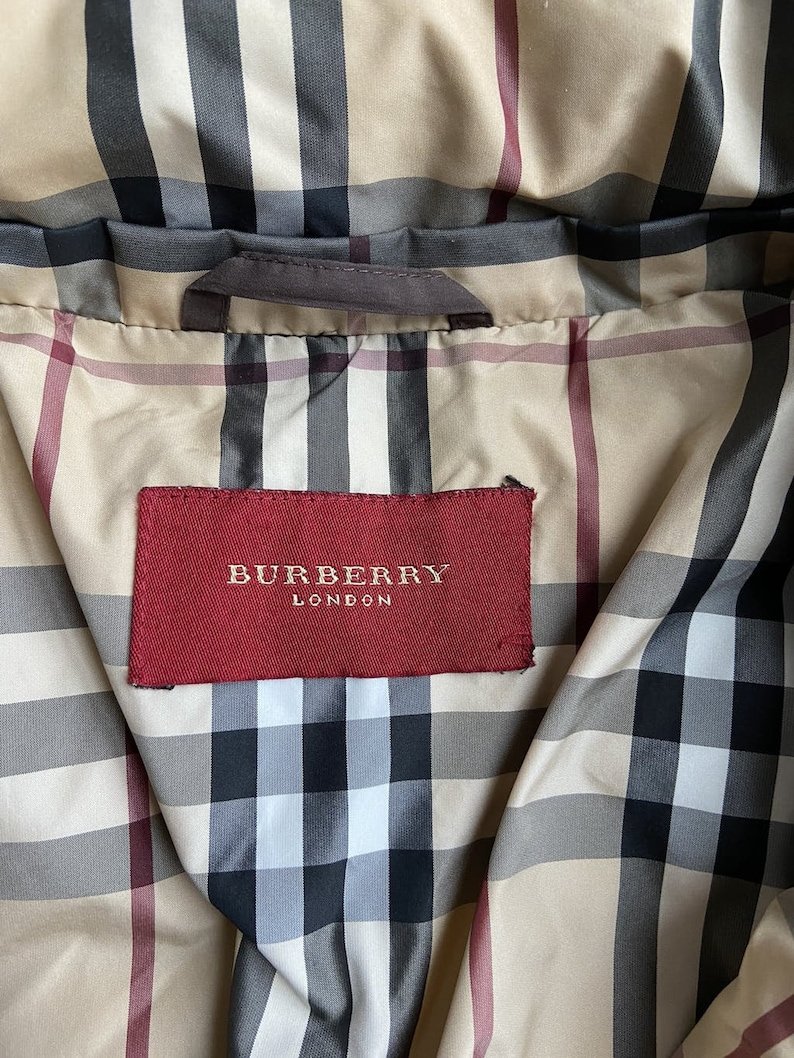 Burberry woman brown Jacket.