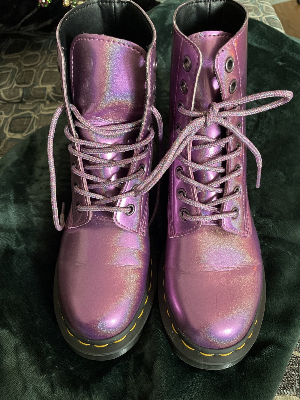 Dr. Martens pink metallic