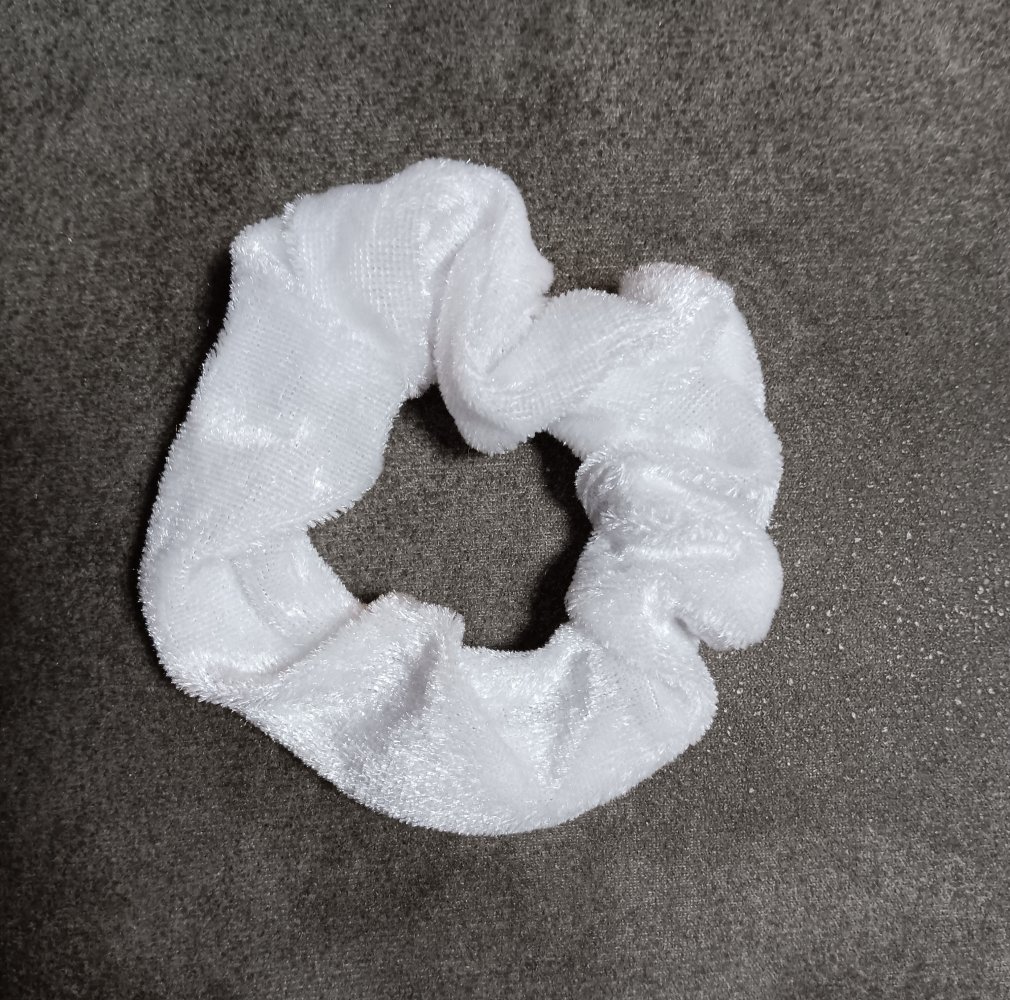 Weißer Scrunchie aus Samt,  elastisch 