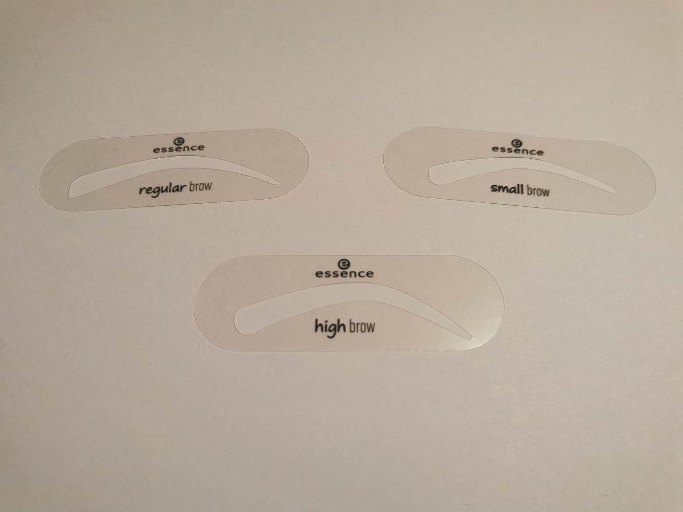Augenbrauenschablonen von essence (neu)