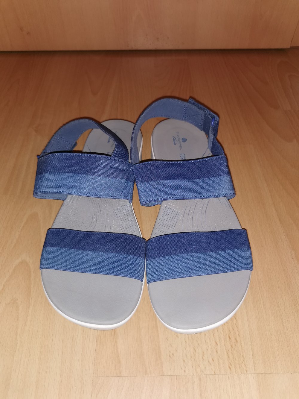 Sandalen von Clarks (Gr. 39,5)