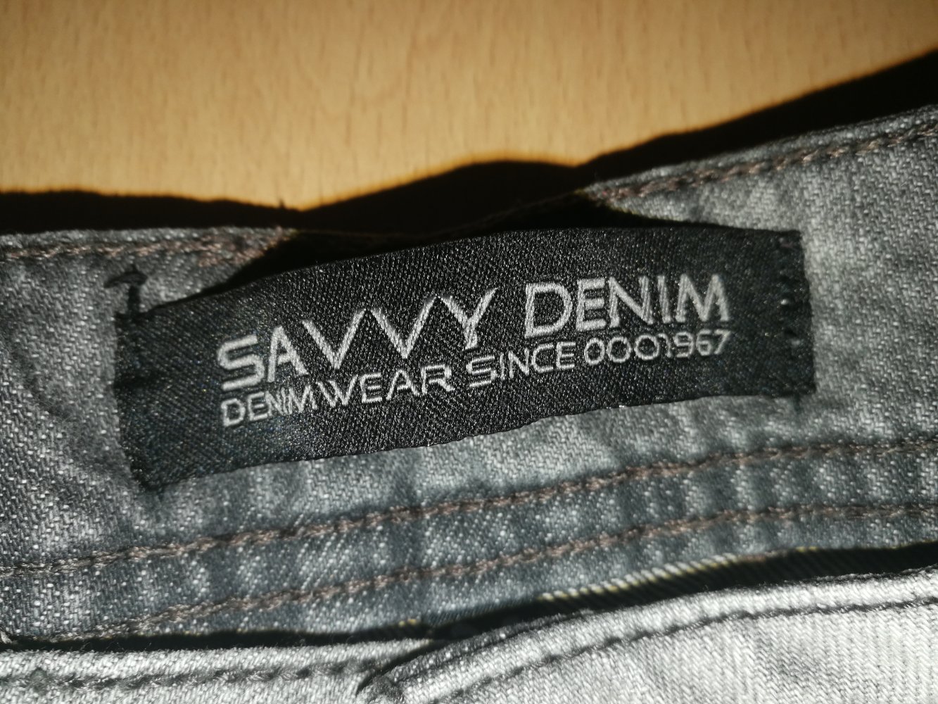 kurze graue Jeans (Gr. 34)