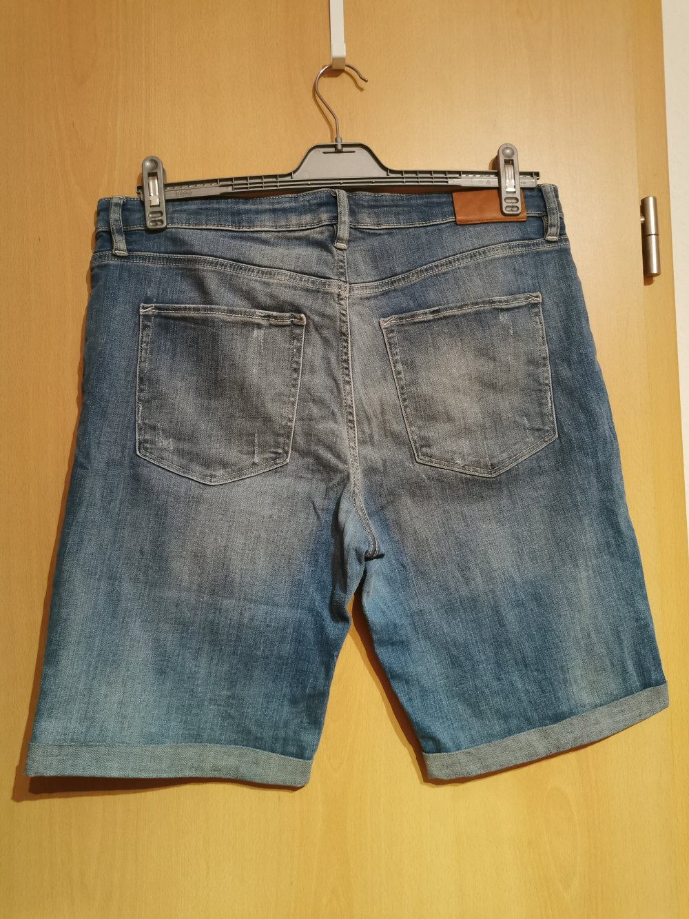 kurze Jeans von H&M (Gr. 34)