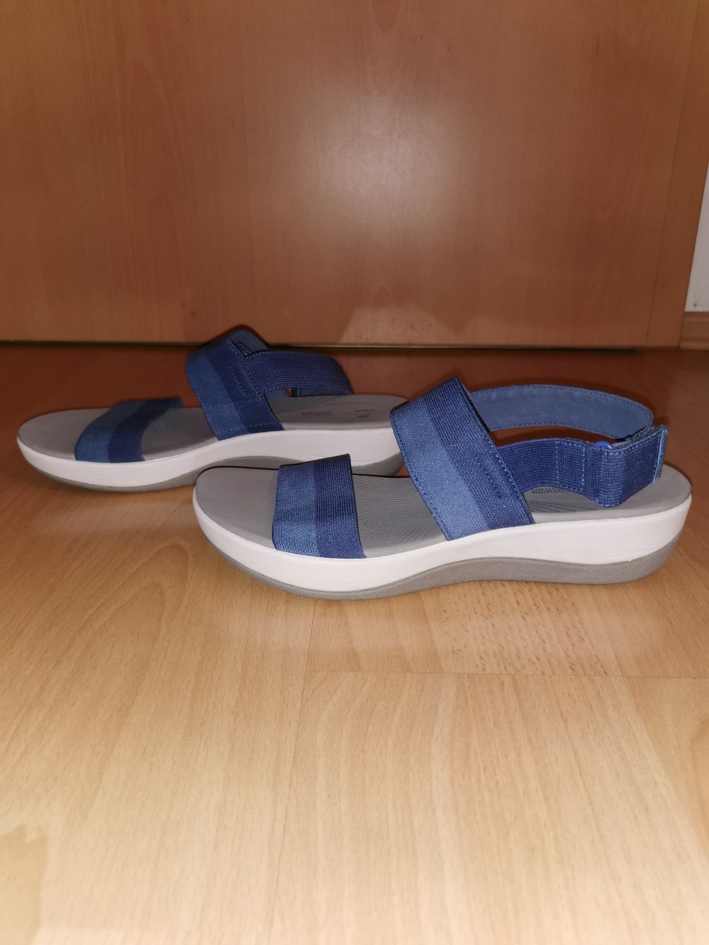 Sandalen von Clarks (Gr. 39,5)