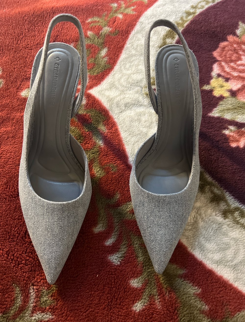 Pumps Stradivarius Grau 40