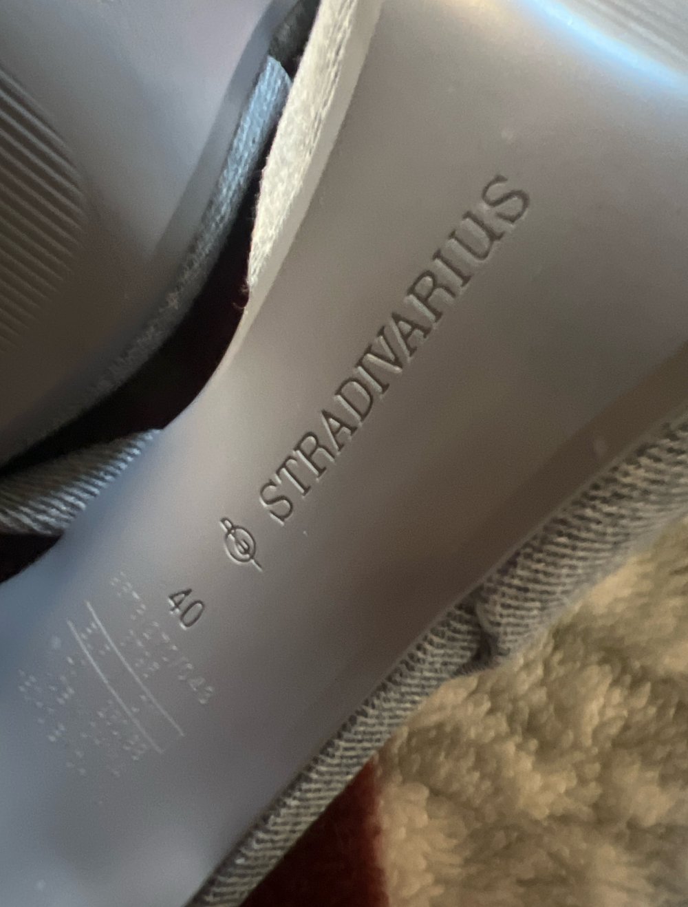 Pumps Stradivarius Grau 40