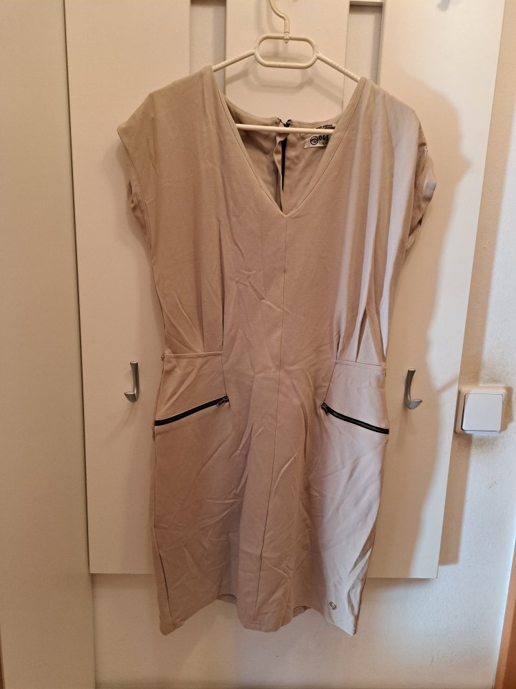 Etuikleid Gr. S von One Green Elephant Business