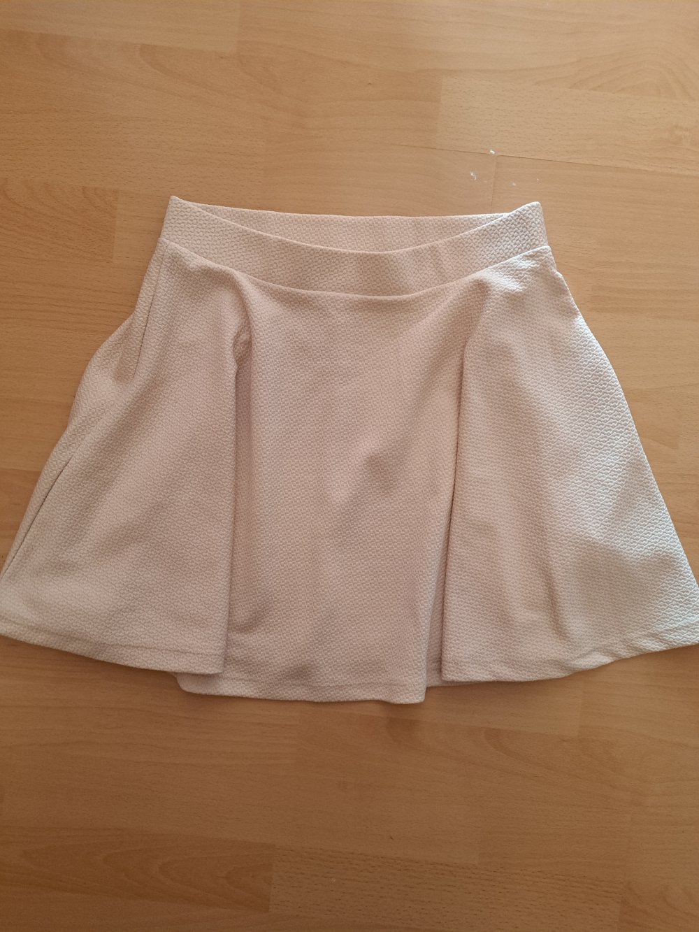 Cremefarbener Rock Gr. S Highwaist Struktur