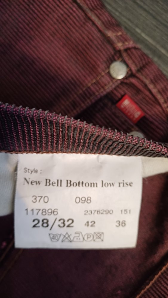 Mustang Bootcut- Cordhose mit Waschung