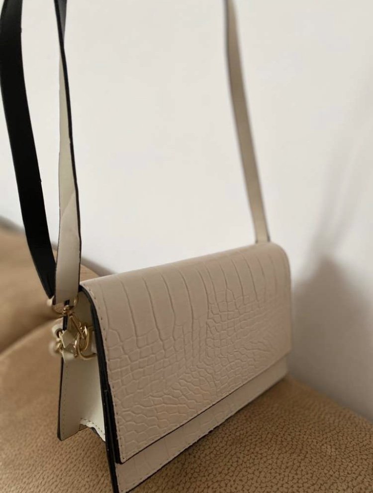 Tasche/ Umhängetasche/ Handtasche