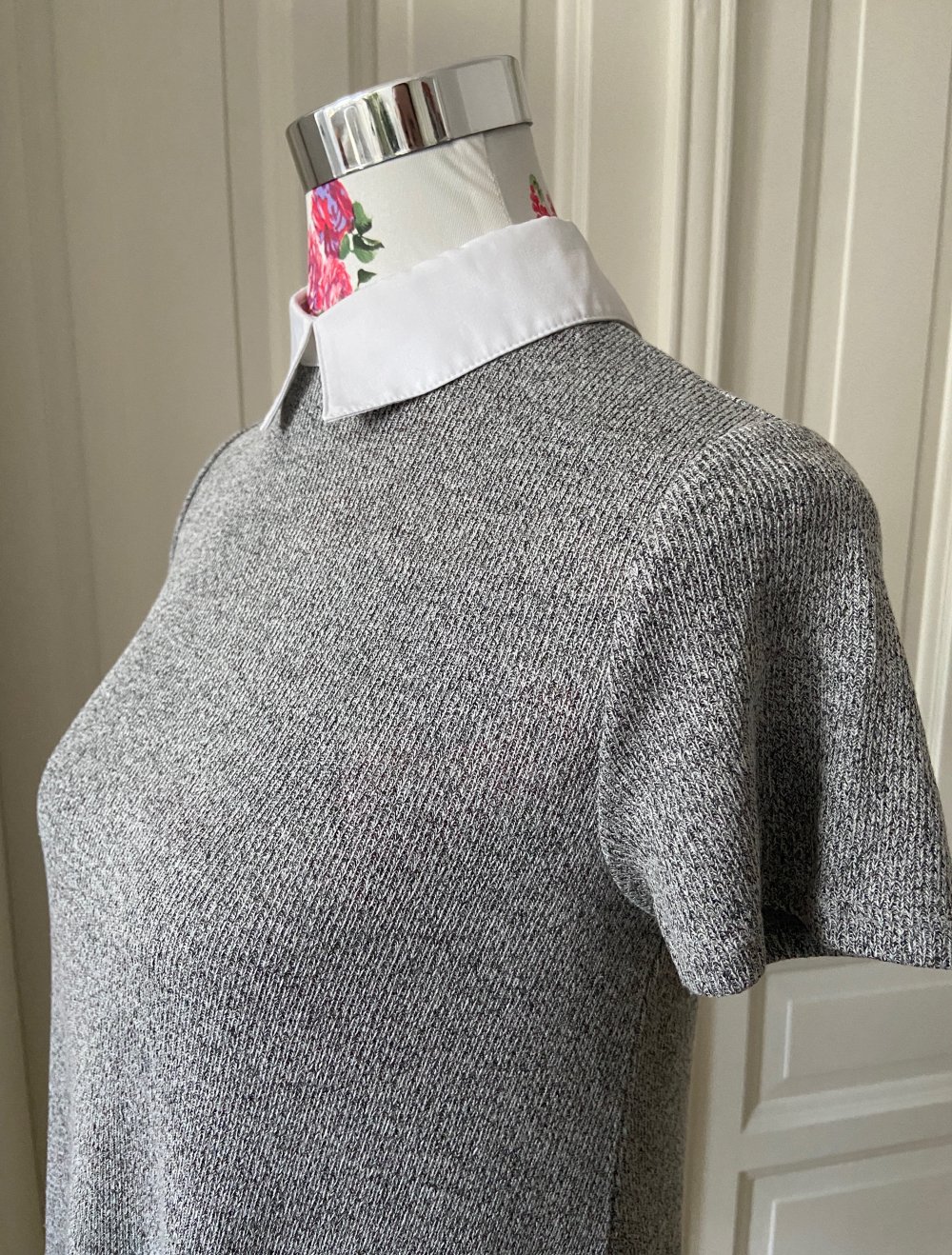 Graues Strickkleid Wednesday Style, S