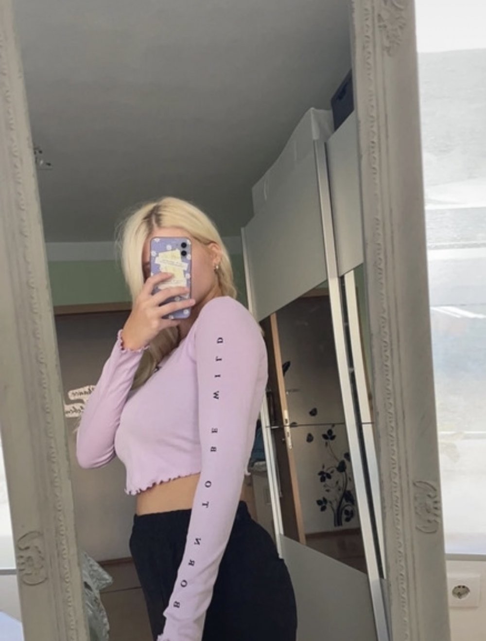 flieder Langarmshirt mit Löw