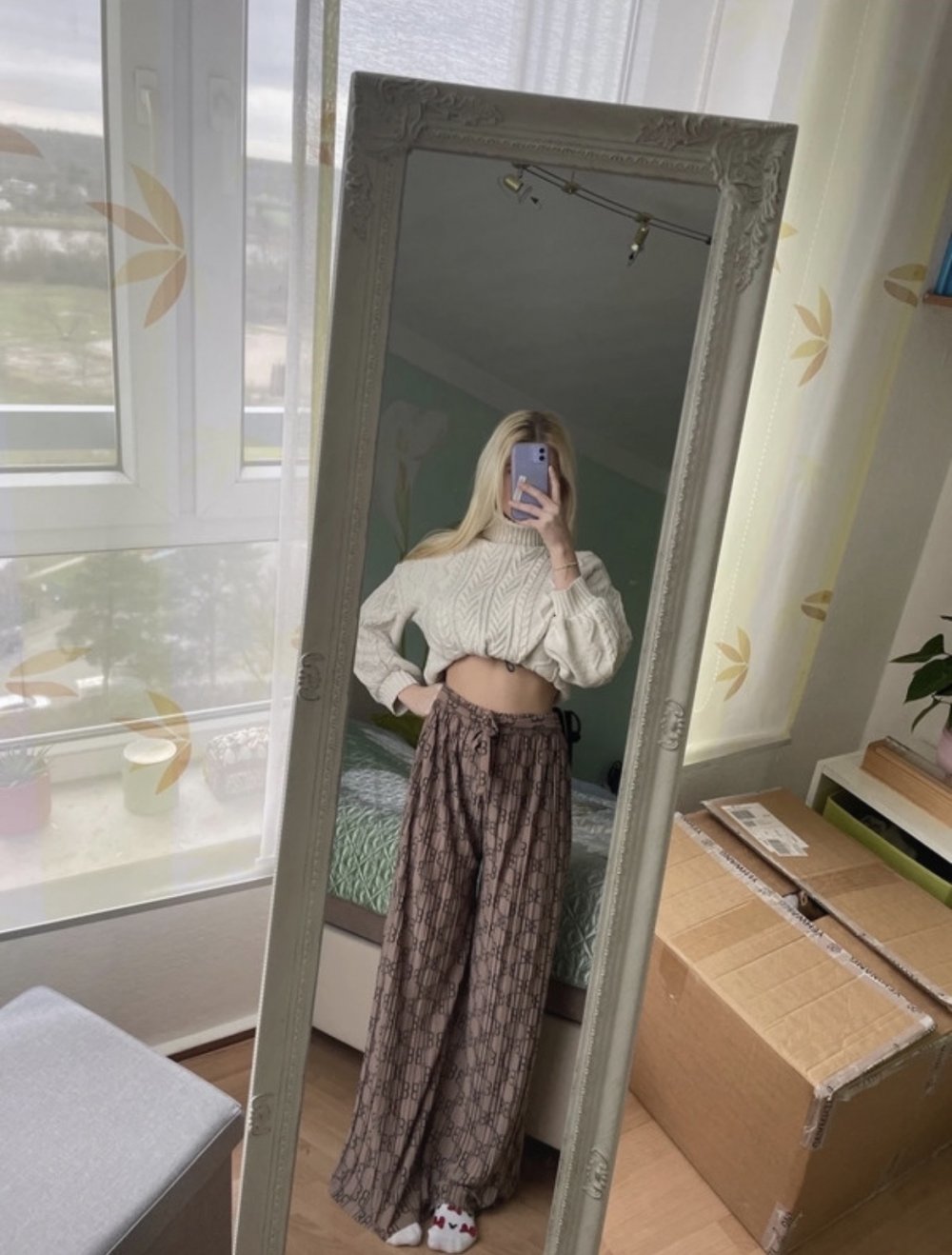 Lockere luftige braune Hose