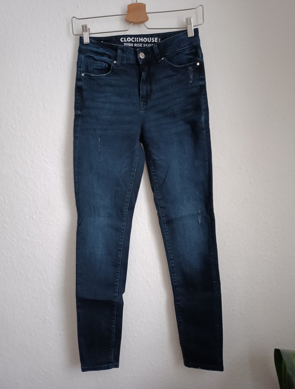 Dunkelblaue Jeans von Clockhouse