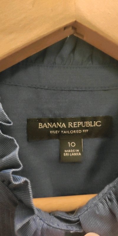 Ärmellose Jeansbluse mit Stehkragen