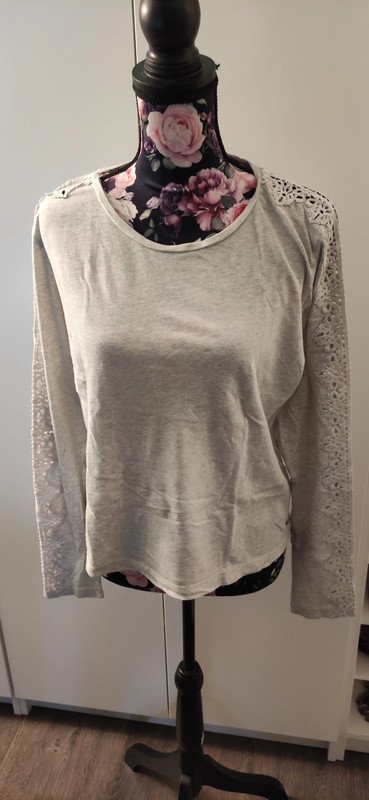 Longsleeve mit Spitze