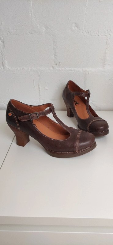 Echtleder Pumps mit T-Steg