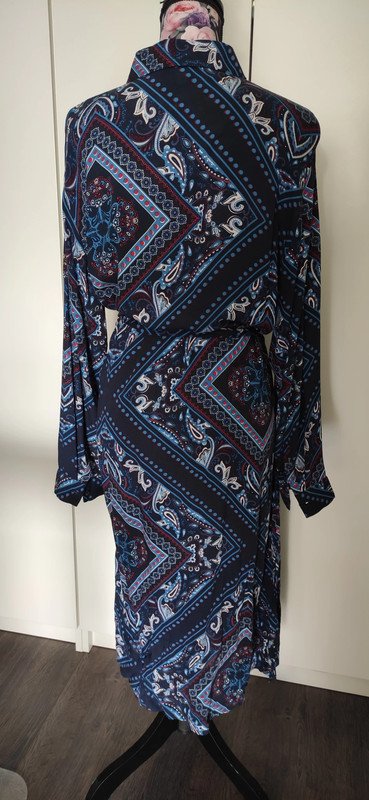 Langes Blusenkleid von Esprit