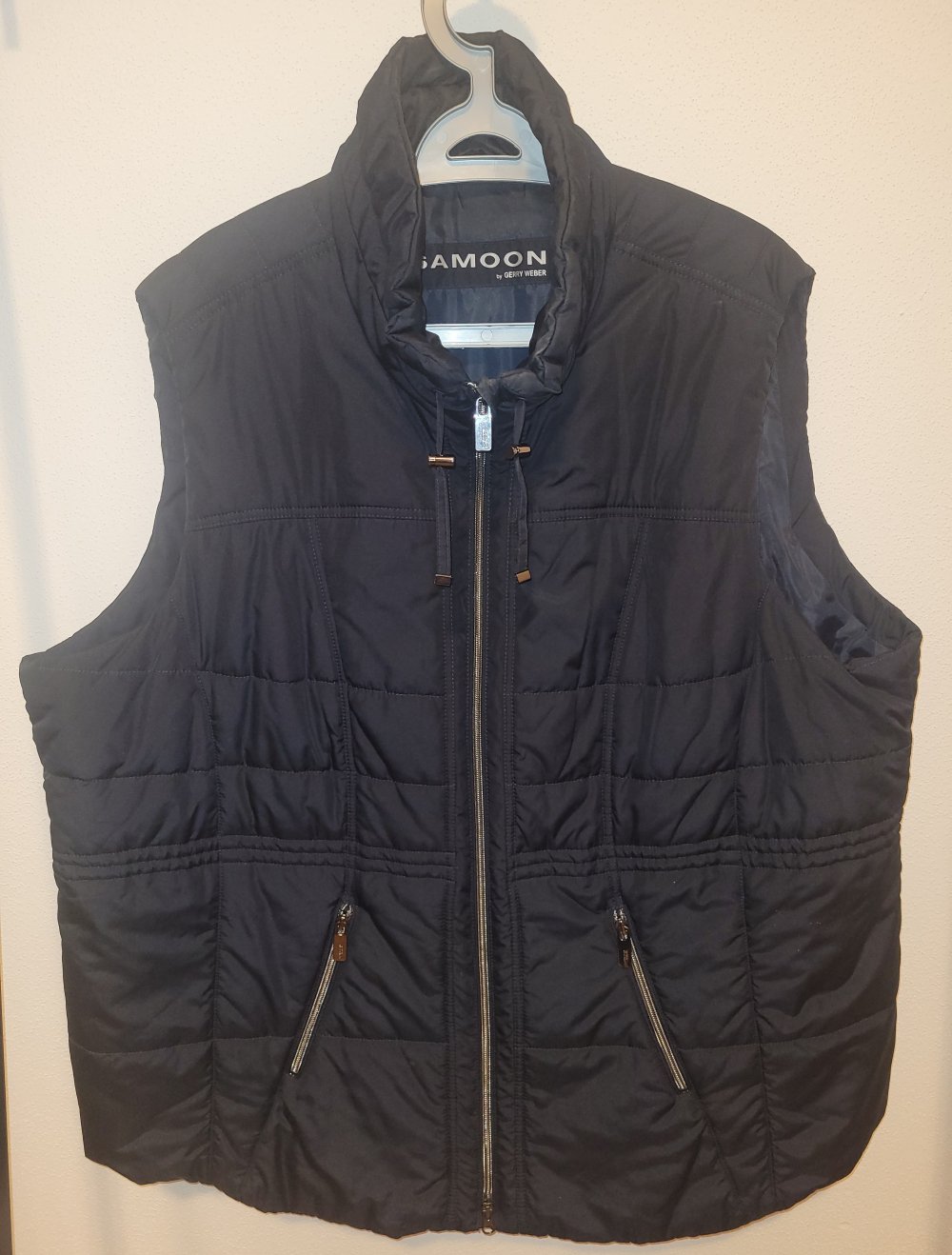 Ärmellose Steppjacke