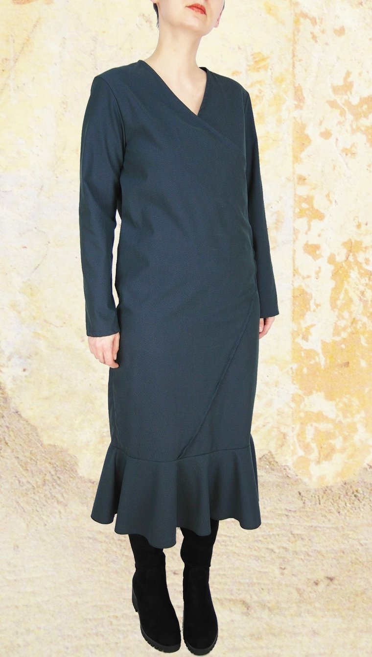 Blaues Volantkleid Gr. S Streifenkleid Midikleid