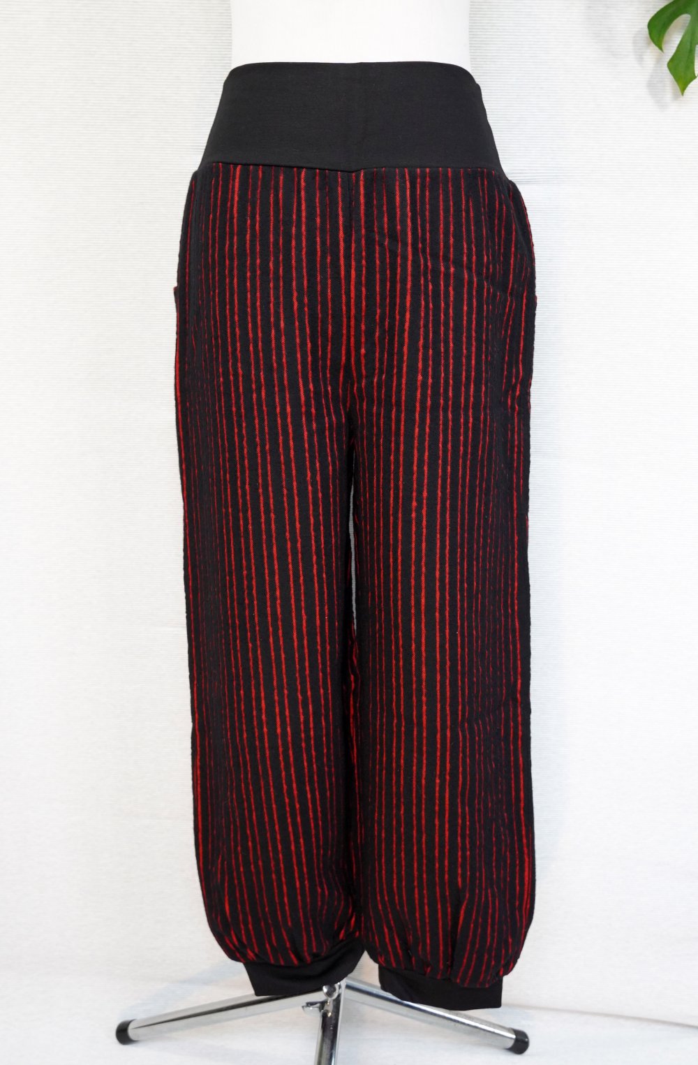 Wollhose Gr. S Ballonhose Bollerhose Streifenhose