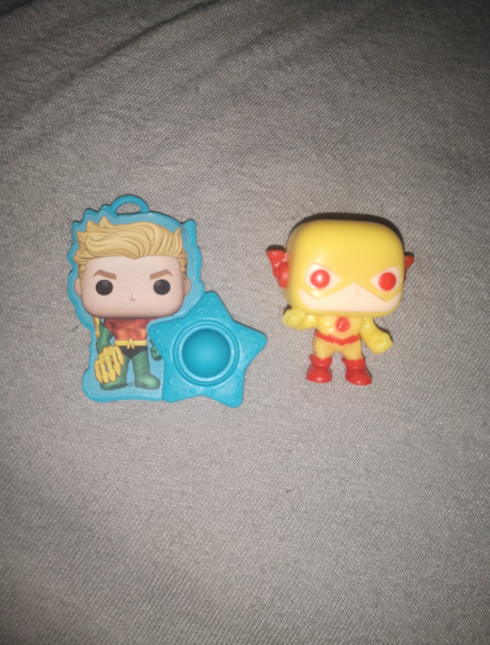DC Kinder Joy funko comic heroes Figuren