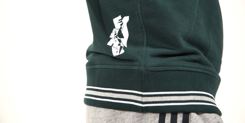 Bio Sweatshirt Pullover M grün Totenkopf Winter neu