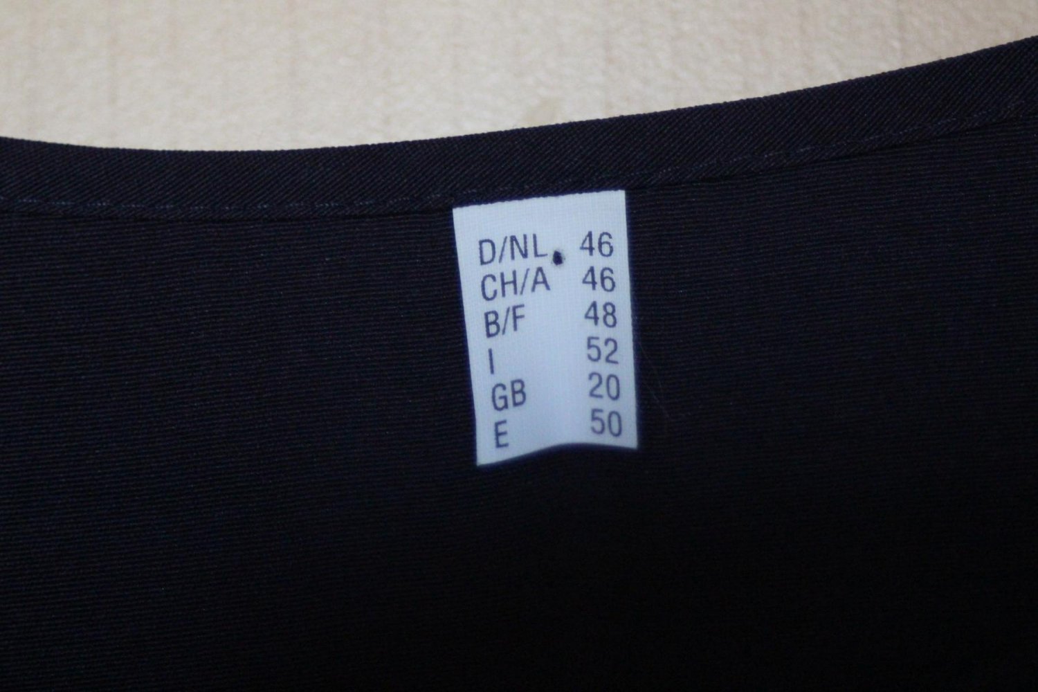 leichtes, ärmelloses Damenoberteil, dunkelblau